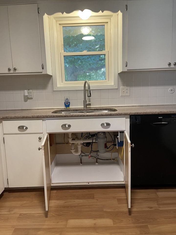 419 Locust St - Photo 6 of 29