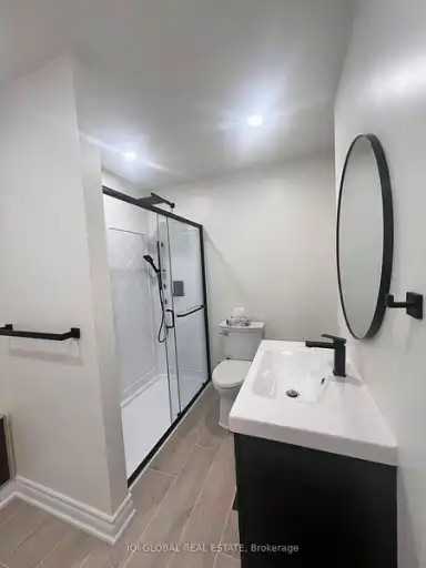 358 Danforth Ave #3B - Photo 3 of 10