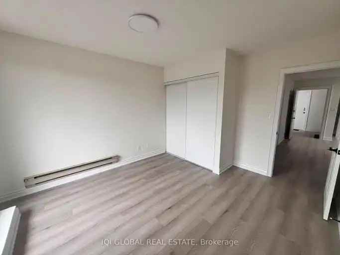 358 Danforth Ave #3B - Photo 5 of 10