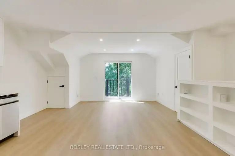 225 Gainsborough Rd #A - Photo 7 of 24