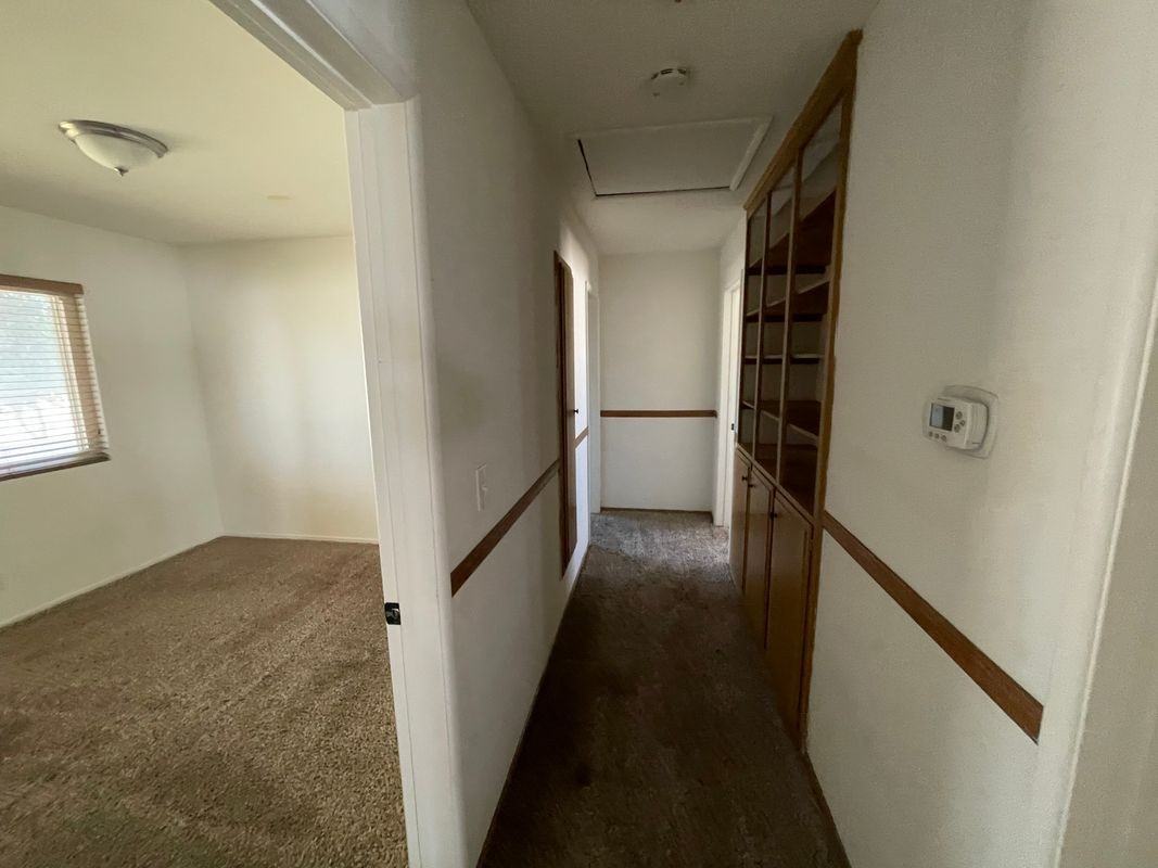 4231 Valley View Ave - Photo 3 of 15
