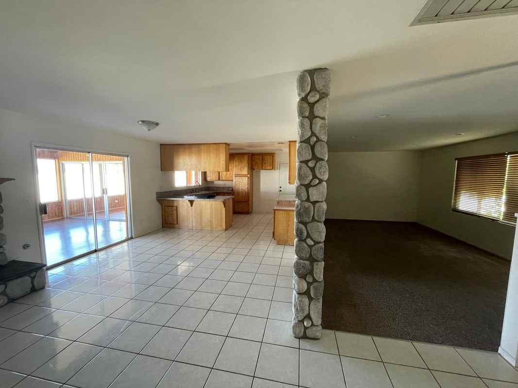 4231 Valley View Ave - Photo 7 of 15