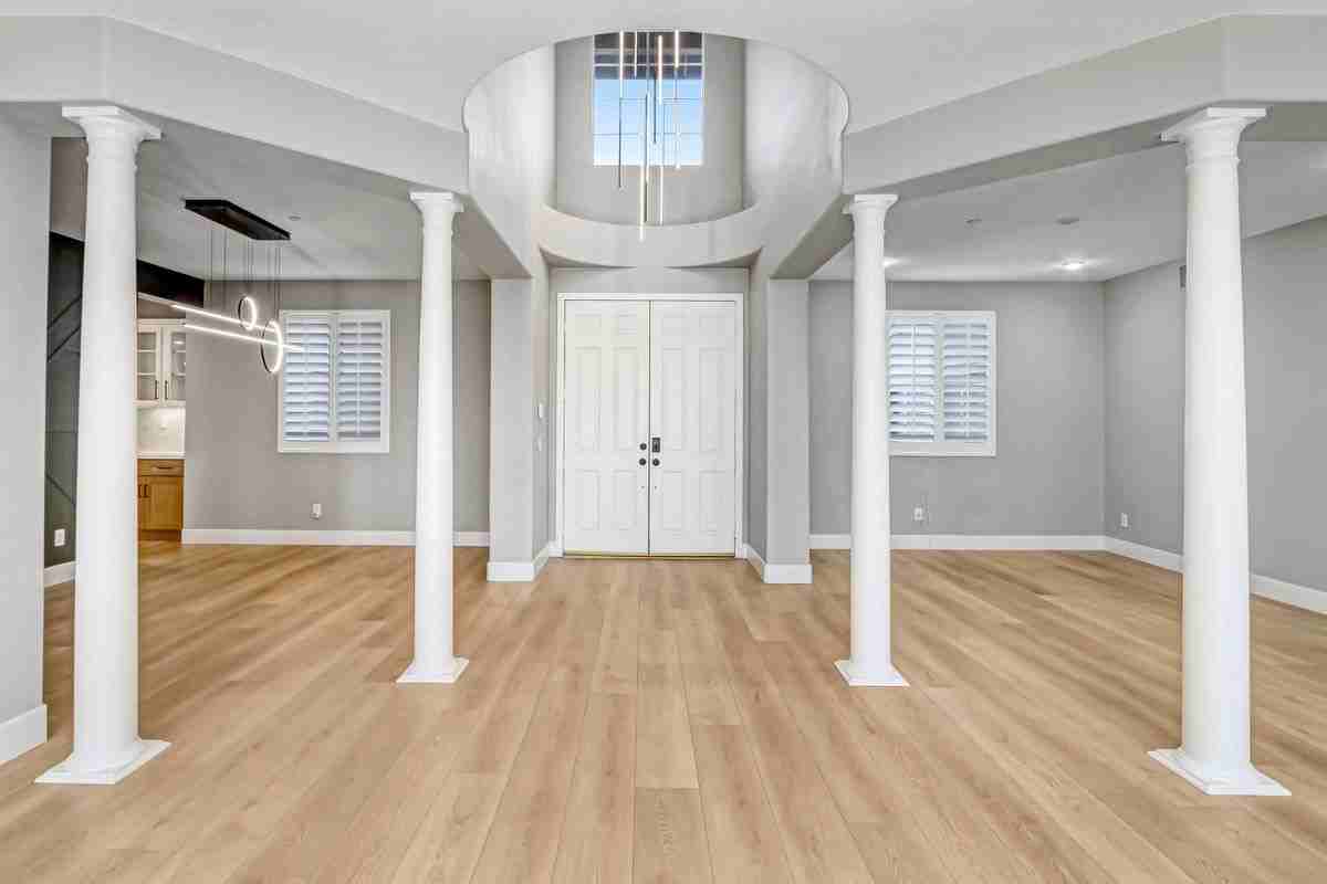 4386 Bayhill Ln - Photo 3 of 50