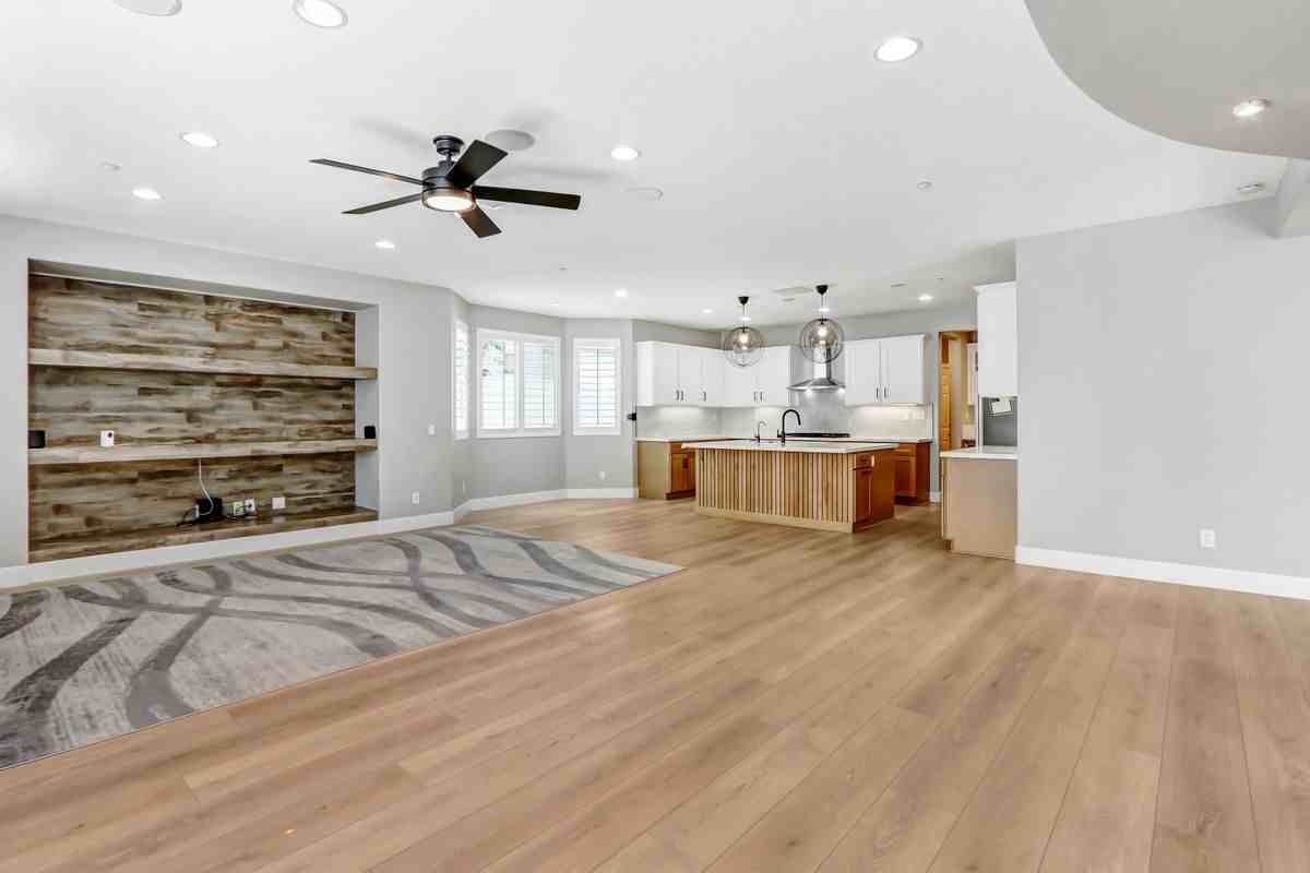 4386 Bayhill Ln - Photo 4 of 50