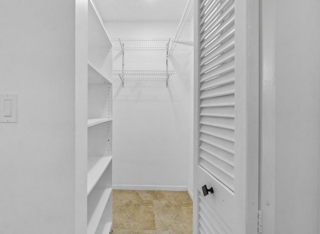1620 Granfern Ave - Photo 3 of 21