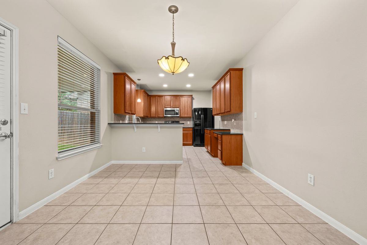 5105 Hibiscus Valley Dr - Photo 7 of 24