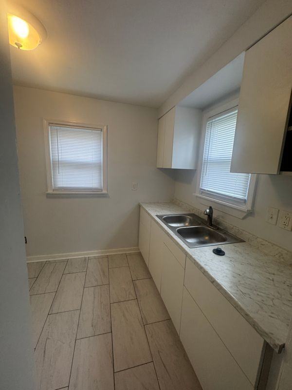 14243 Curtis St - Photo 3 of 7