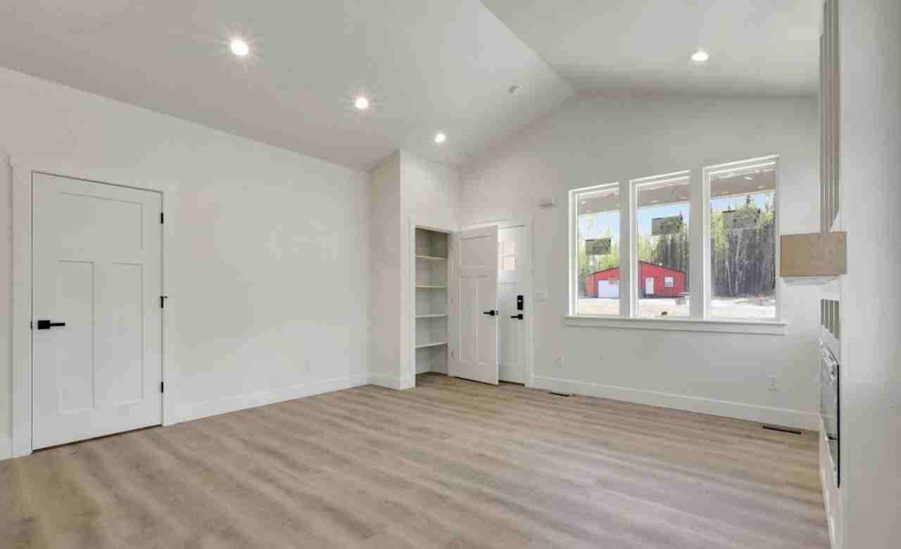 2631 N Prospect Dr #NA - Photo 4 of 26