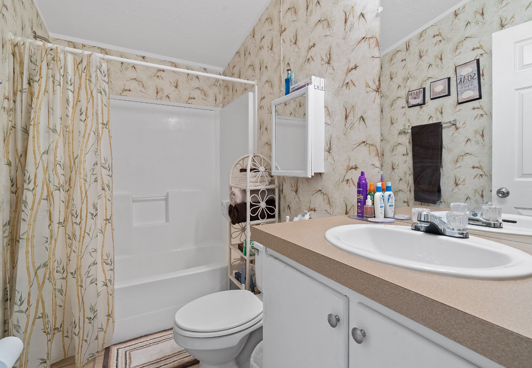 208 Windridge Dr #1 - Photo 2 of 4