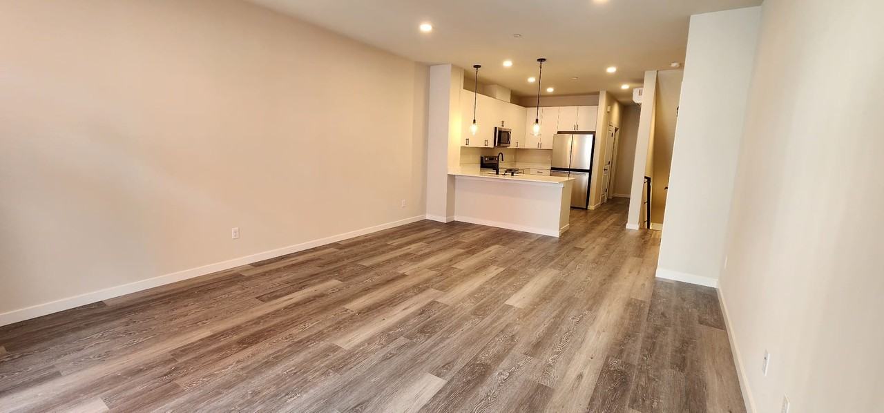 16723 Alderwood Mall Pkwy #C6 - Photo 5 of 15