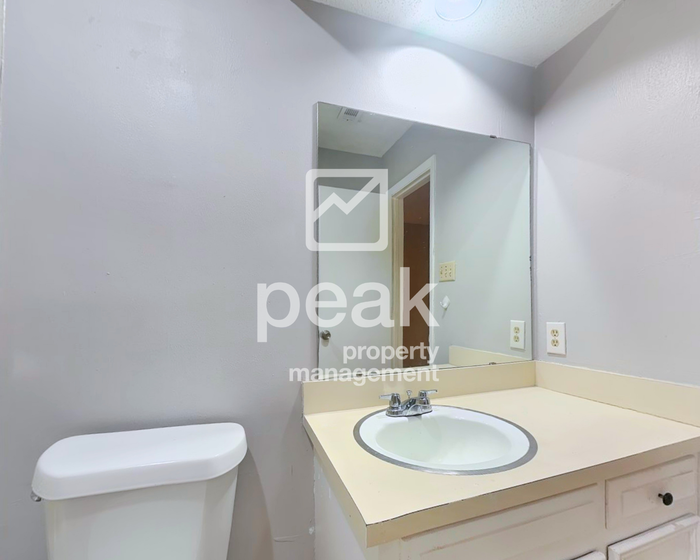 2710 Saint George Pl - Photo 7 of 14