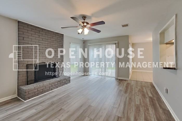 1070 Red Rock Canyon Dr - Photo 5 of 19