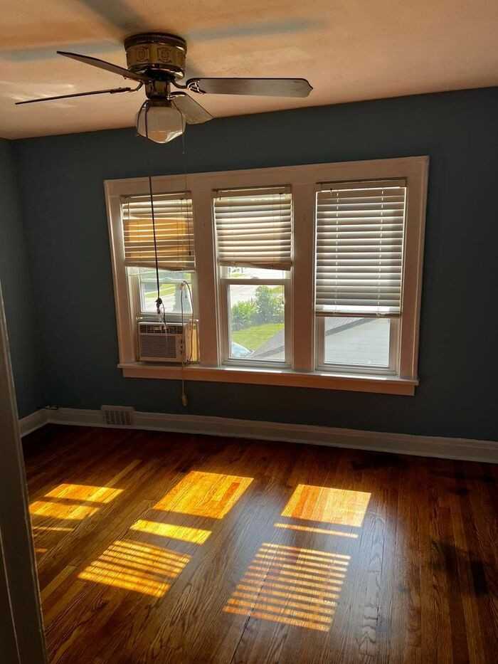 419 N Princeton Ave #A - Photo 2 of 35