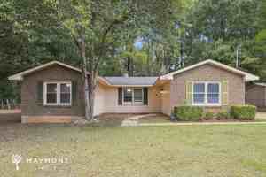 featured image of 3591 Robert E Lee Dr