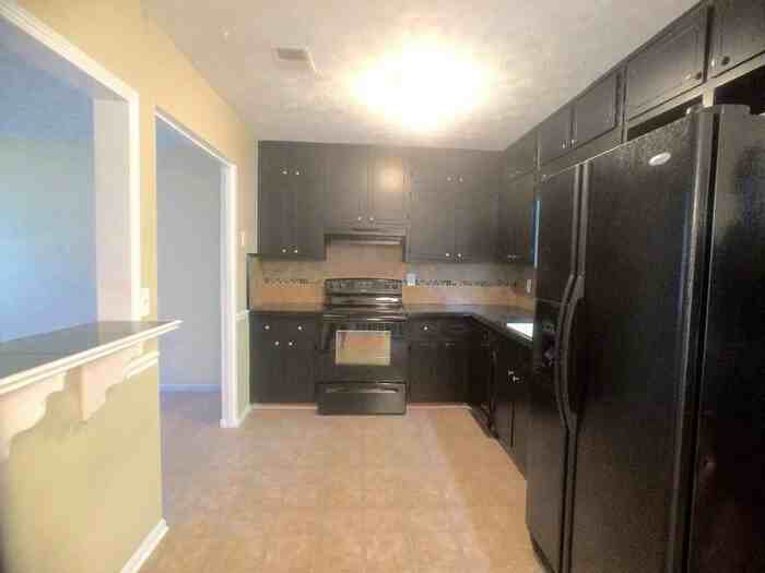 1982 Village Ct - Photo 2 of 16
