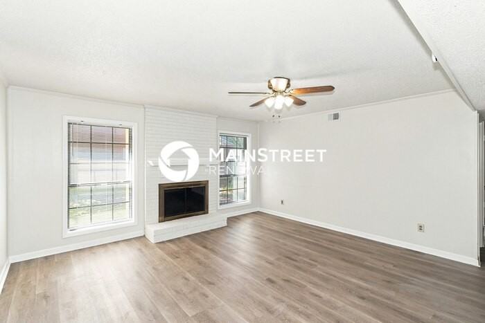 5747 Northland Dr - Photo 4 of 18