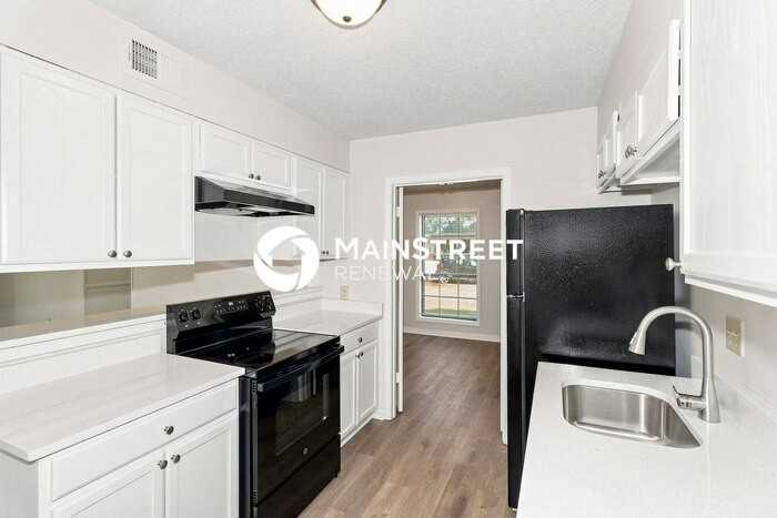 5747 Northland Dr - Photo 7 of 18