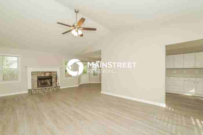 157 Amber Ln - Photo 4 of 17
