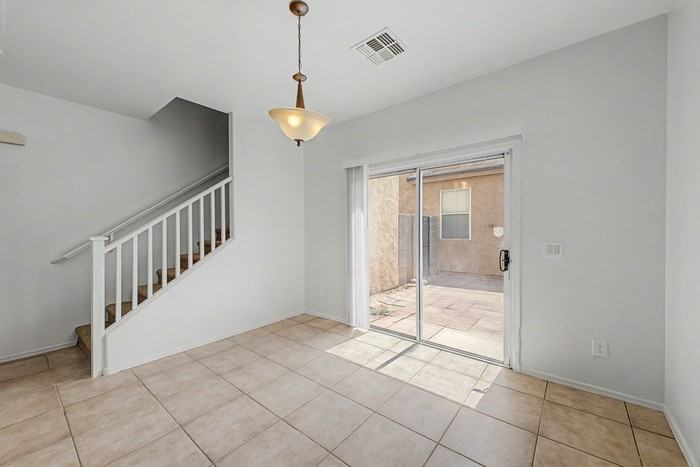 5113 W Fulton St - Photo 6 of 27