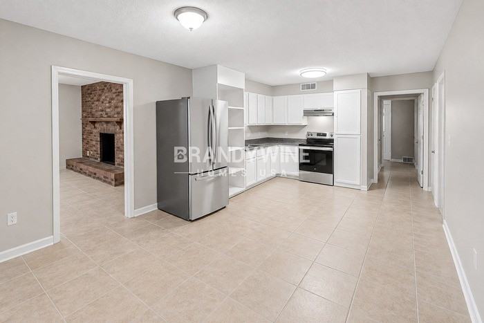 2893 Knightway Rd - Photo 6 of 21