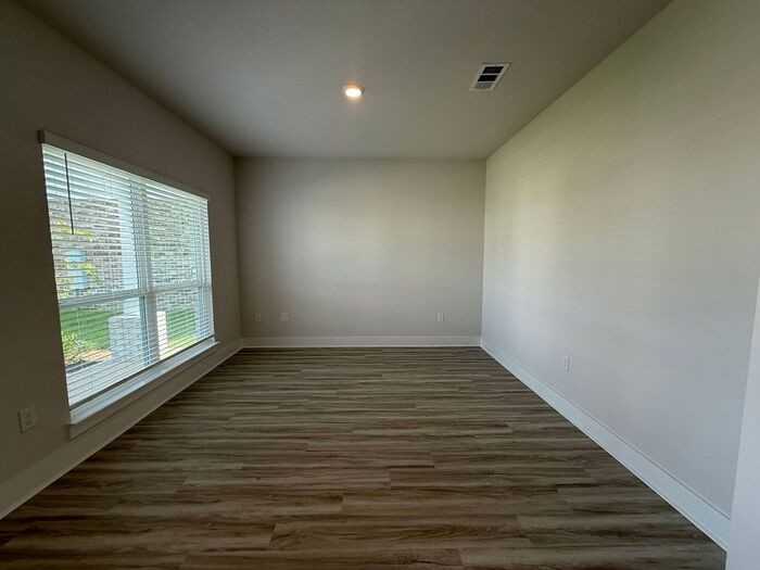 348 Gulf Breeze Pkwy - Photo 5 of 38