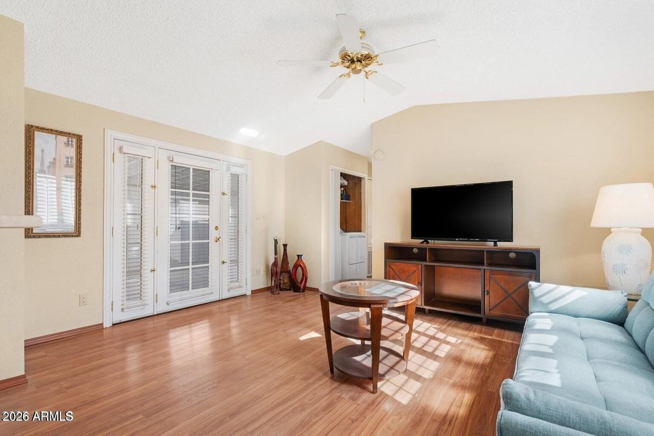 6114 S Sawgrass Dr - Photo 2 of 17