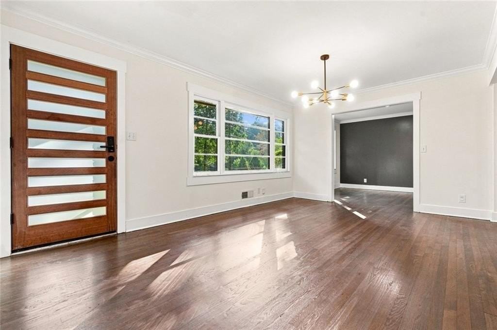 5012 Tilly Mill Rd - Photo 4 of 33
