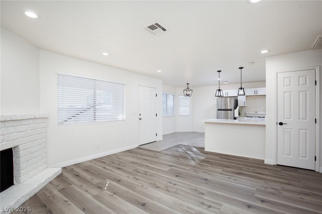 737 Rock Springs Dr #201 - Photo 5 of 24