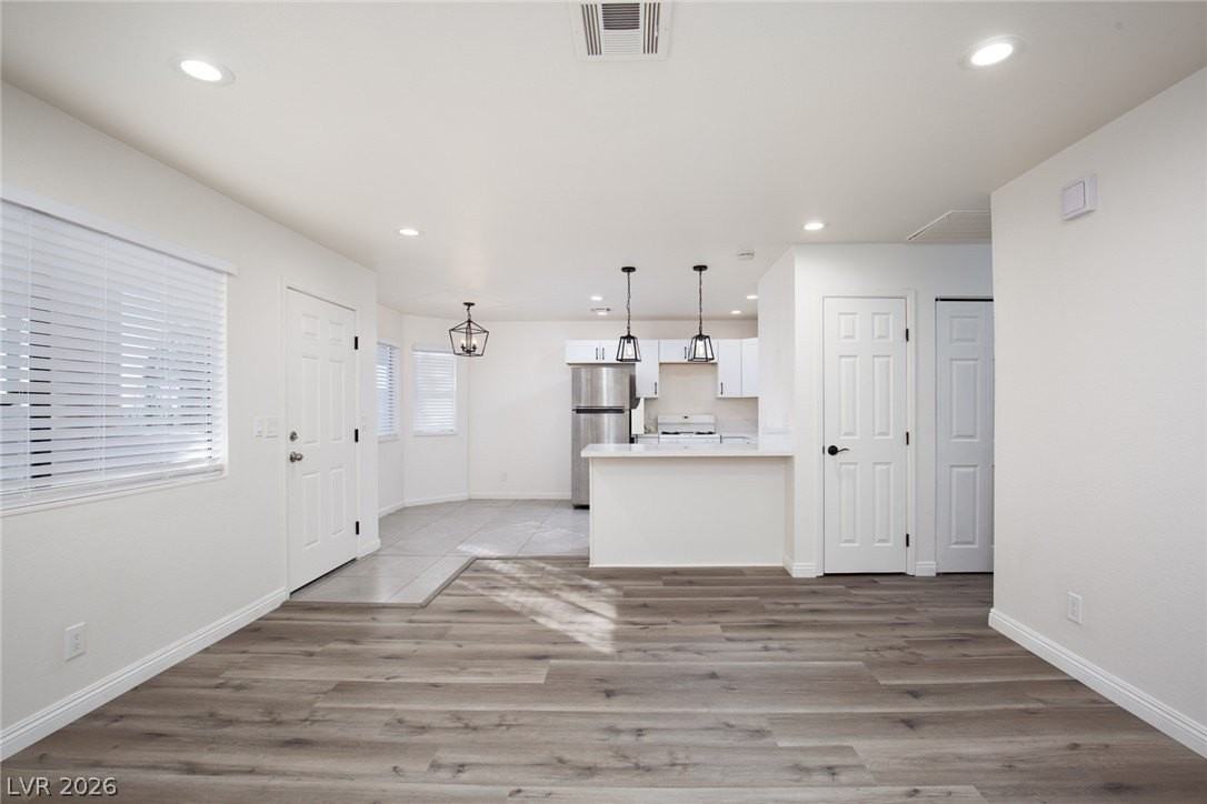 737 Rock Springs Dr #201 - Photo 6 of 24
