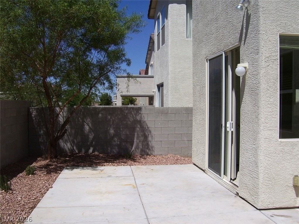 6539 Sunset Pines St - Photo 5 of 13