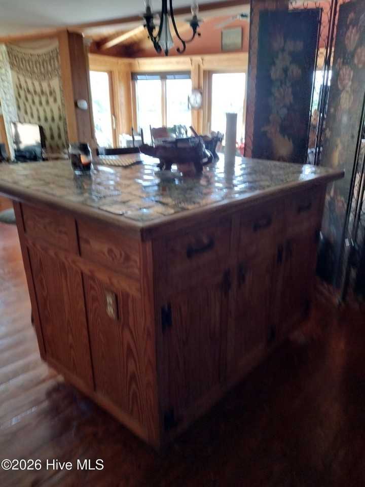 737 Cockle St - Photo 6 of 10