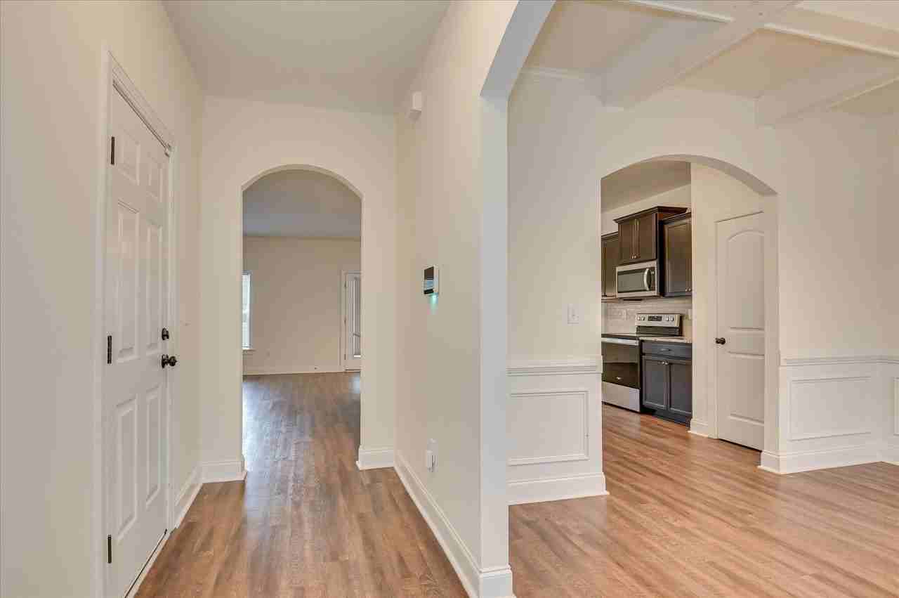 1120 George W Crawford Dr - Photo 7 of 45