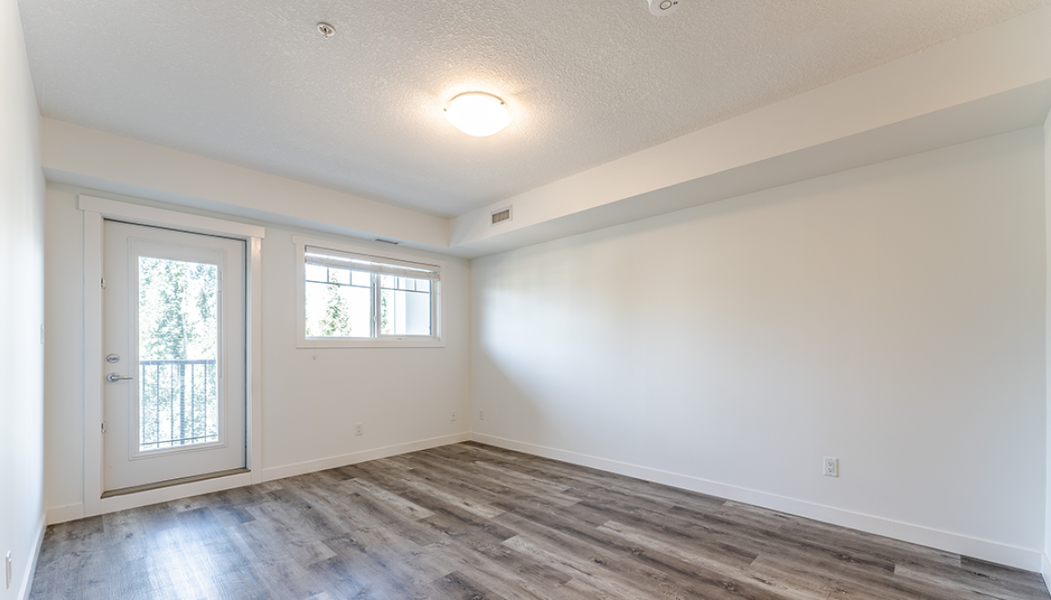 Nautical Luxury Suites at Summerside - Photo 7 of 32