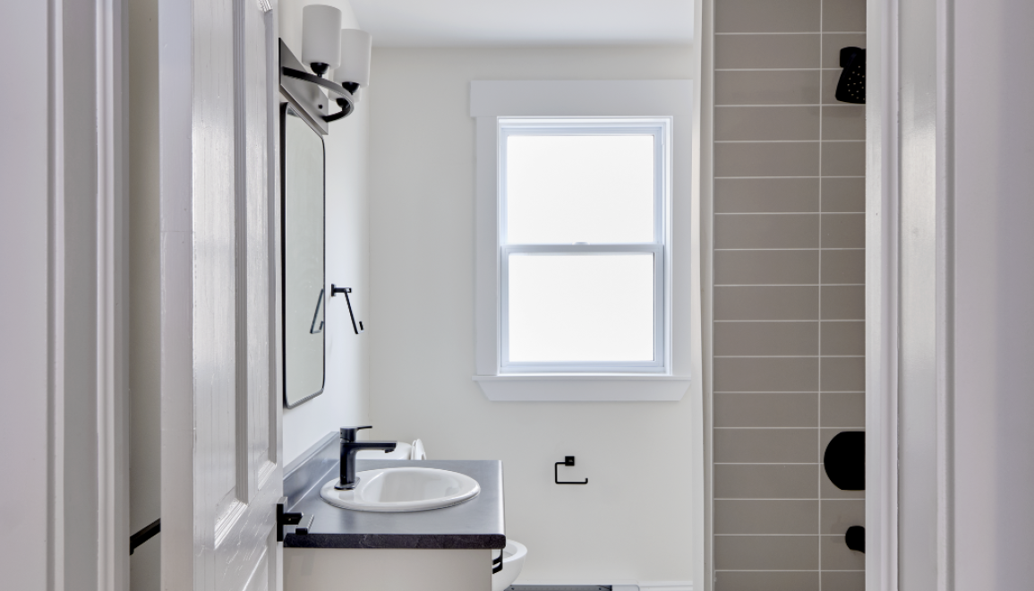 5735 College Street - Photo 3 of 4