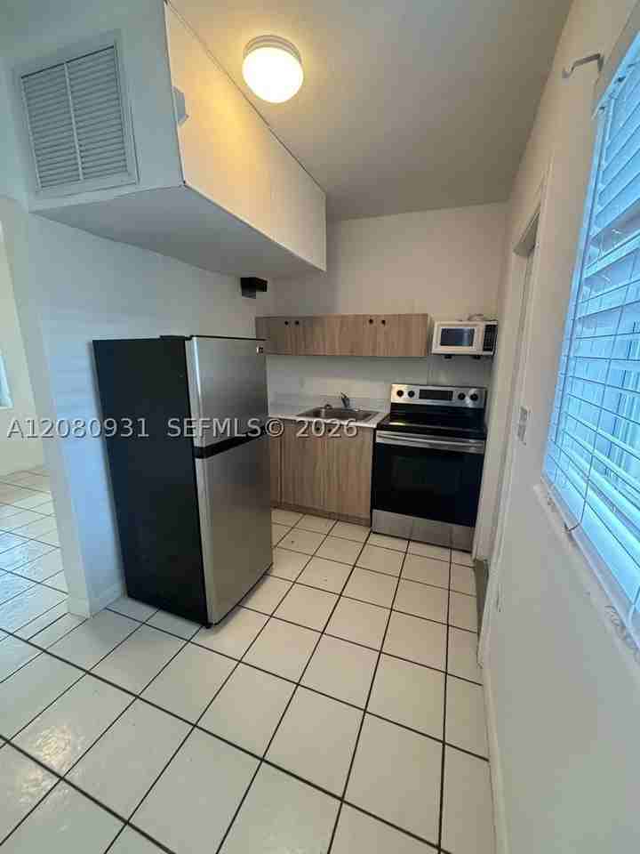 1987 Nw 56th St #0 - Photo 2 of 12