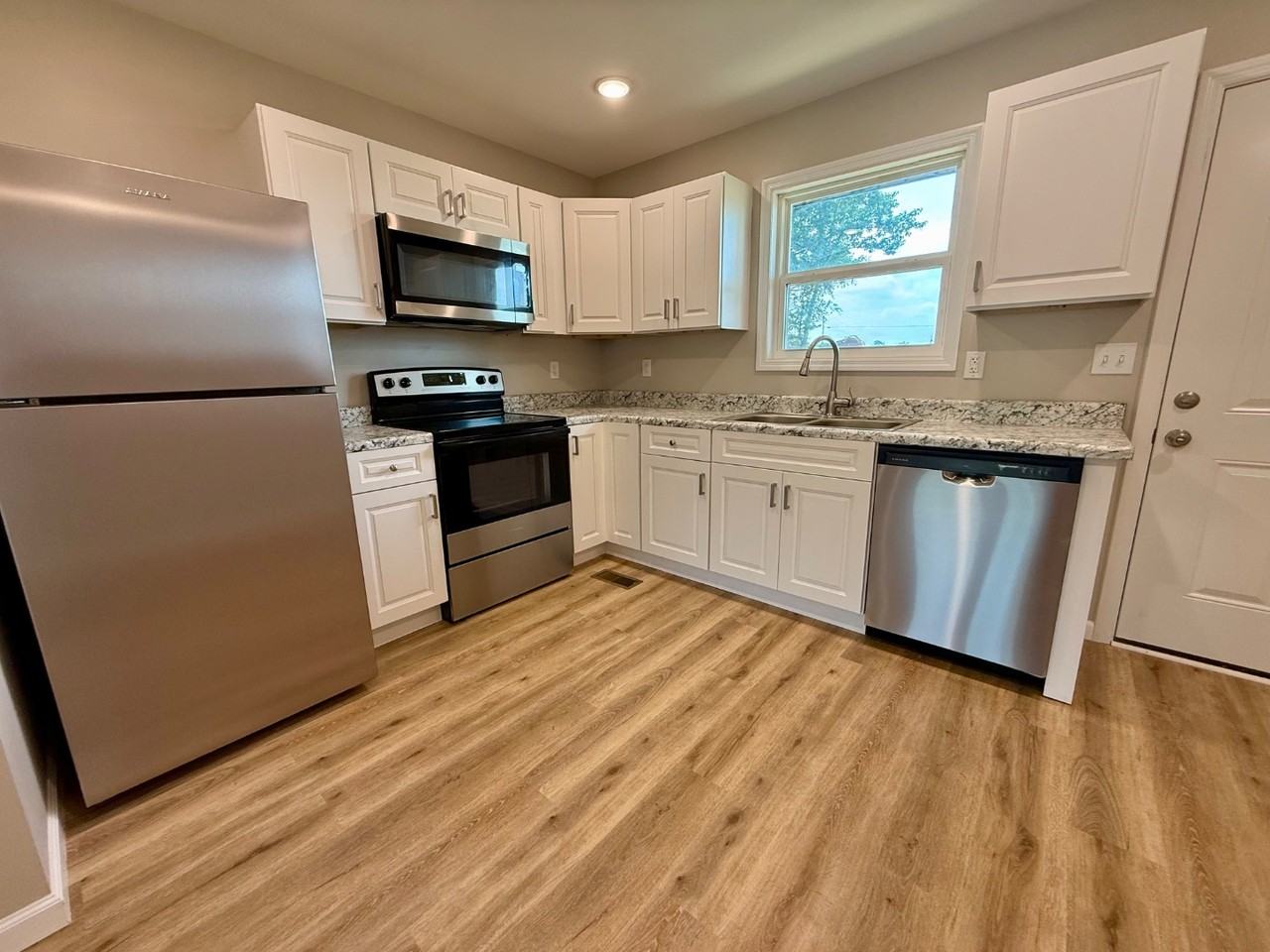 2647 County Road 400 - Photo 5 of 10