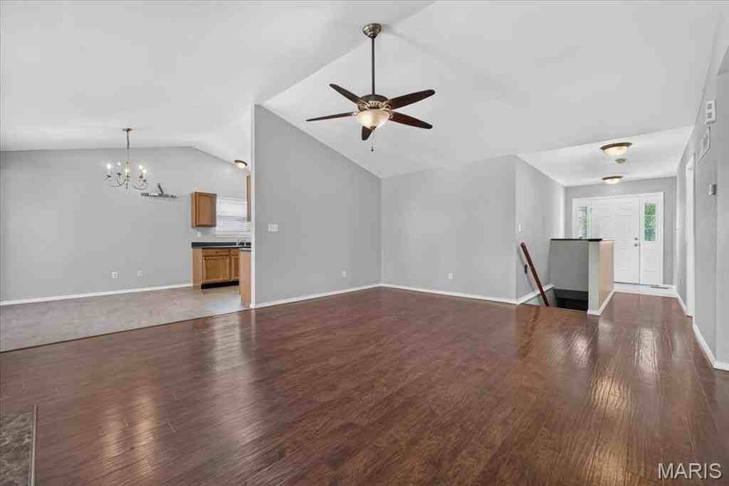 1972 Briarfield Dr - Photo 5 of 25