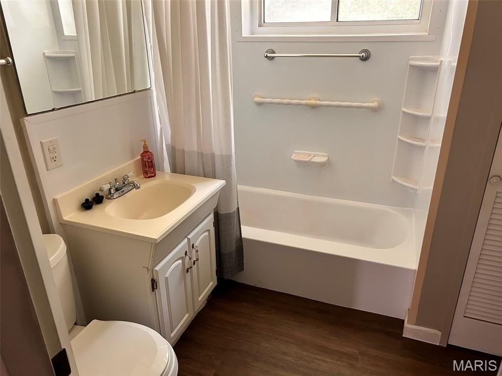 1118 Mcpherson Ave - Photo 6 of 10