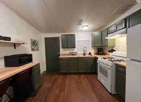 927 / 929  5th Ave Southwest Parkside - Photo 5 of 10