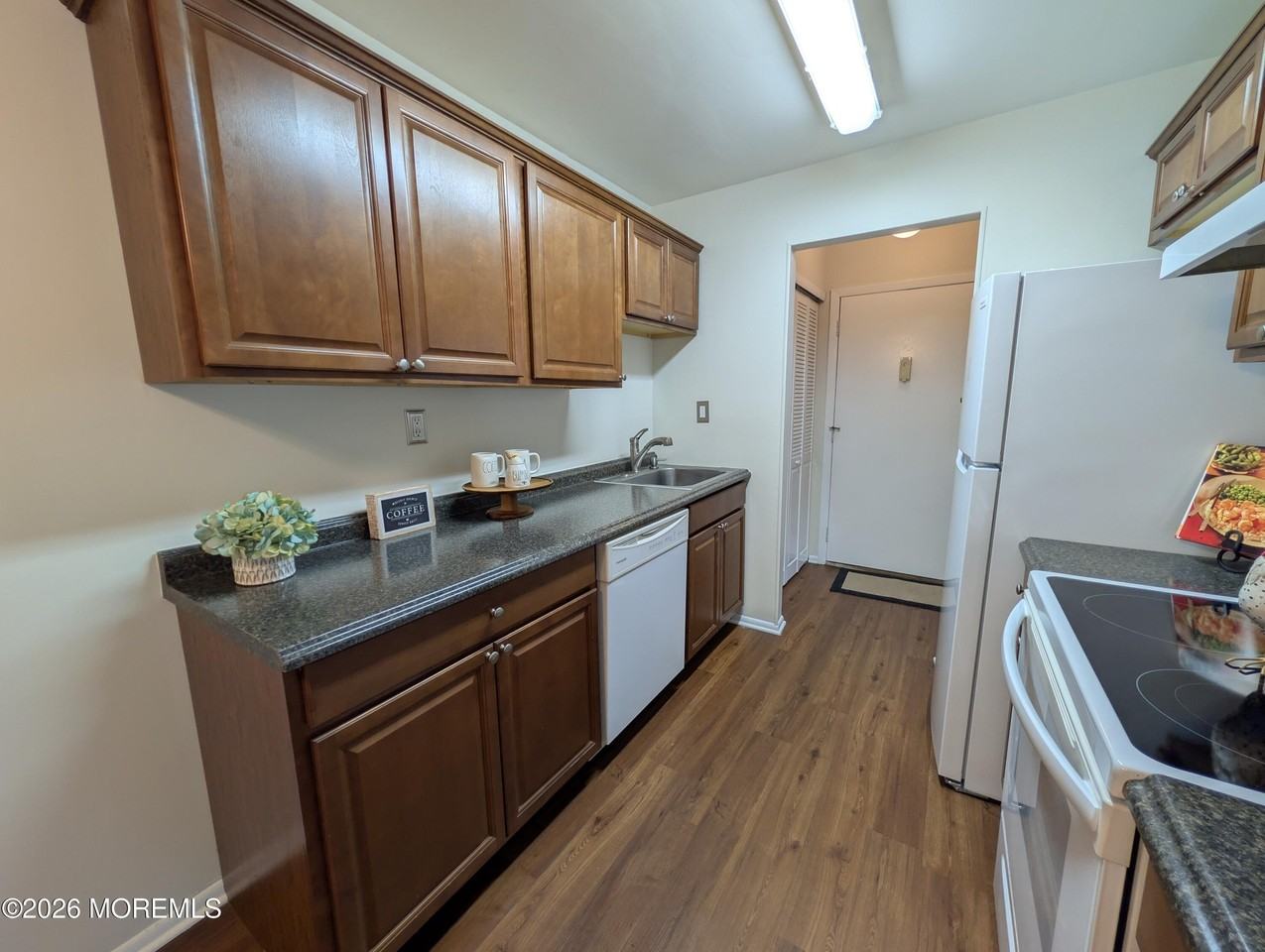 72 Overlook Way #A - Photo 4 of 14