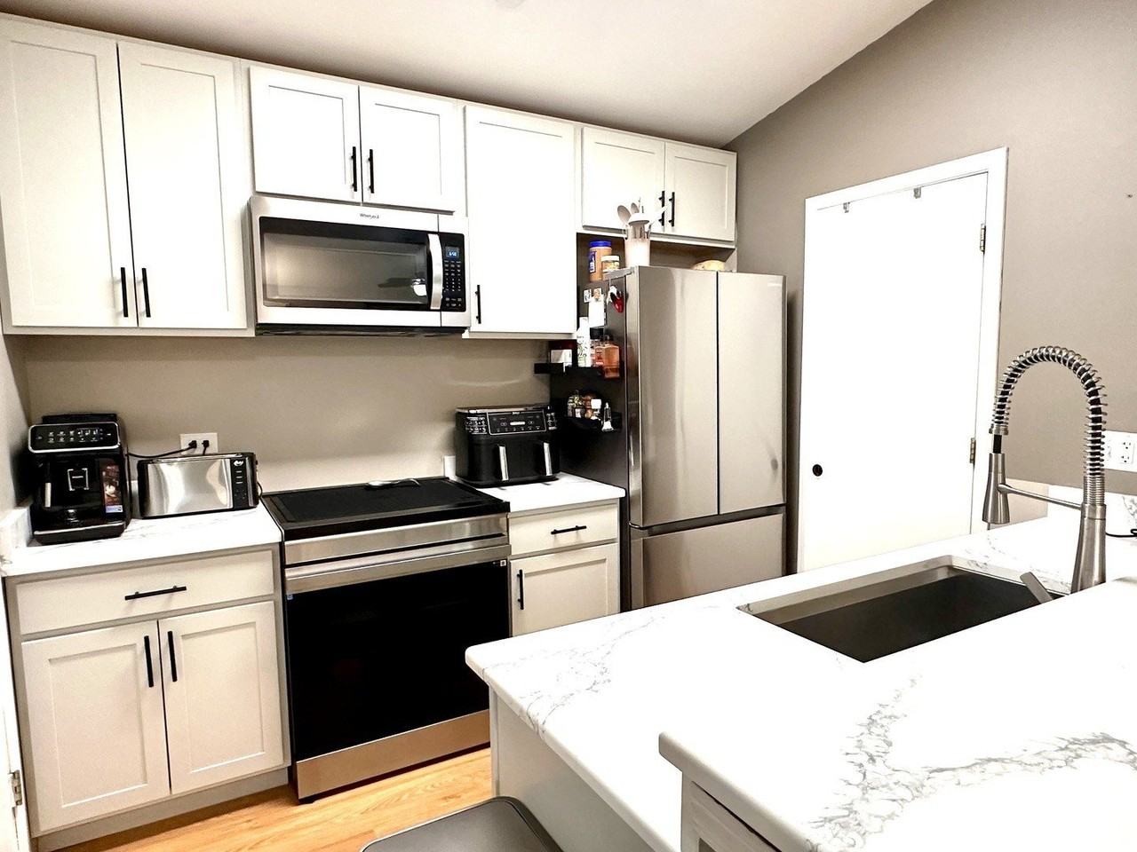 1384 Cunat Ct #2C - Photo 3 of 4
