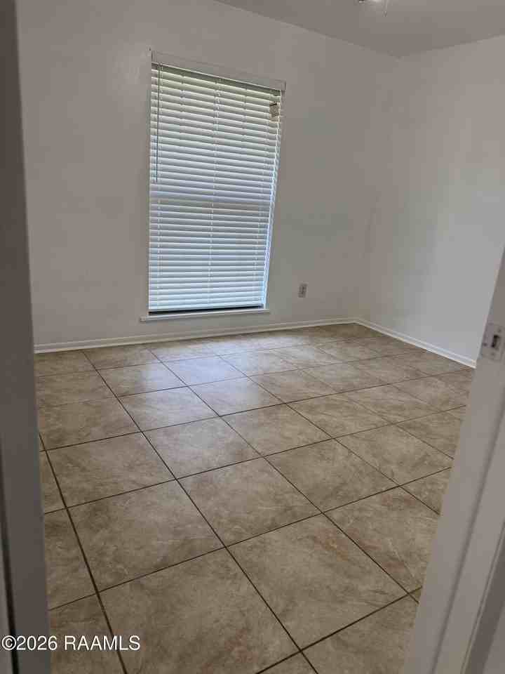 206 Dijon Dr - Photo 6 of 10