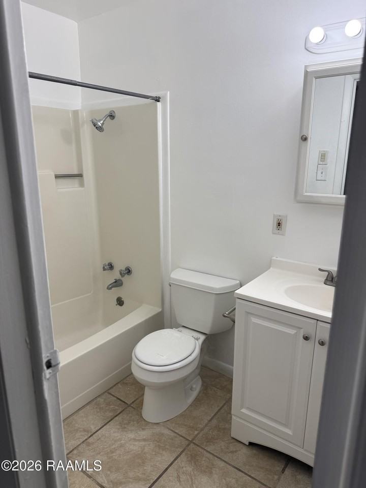 206 Dijon Dr - Photo 7 of 10