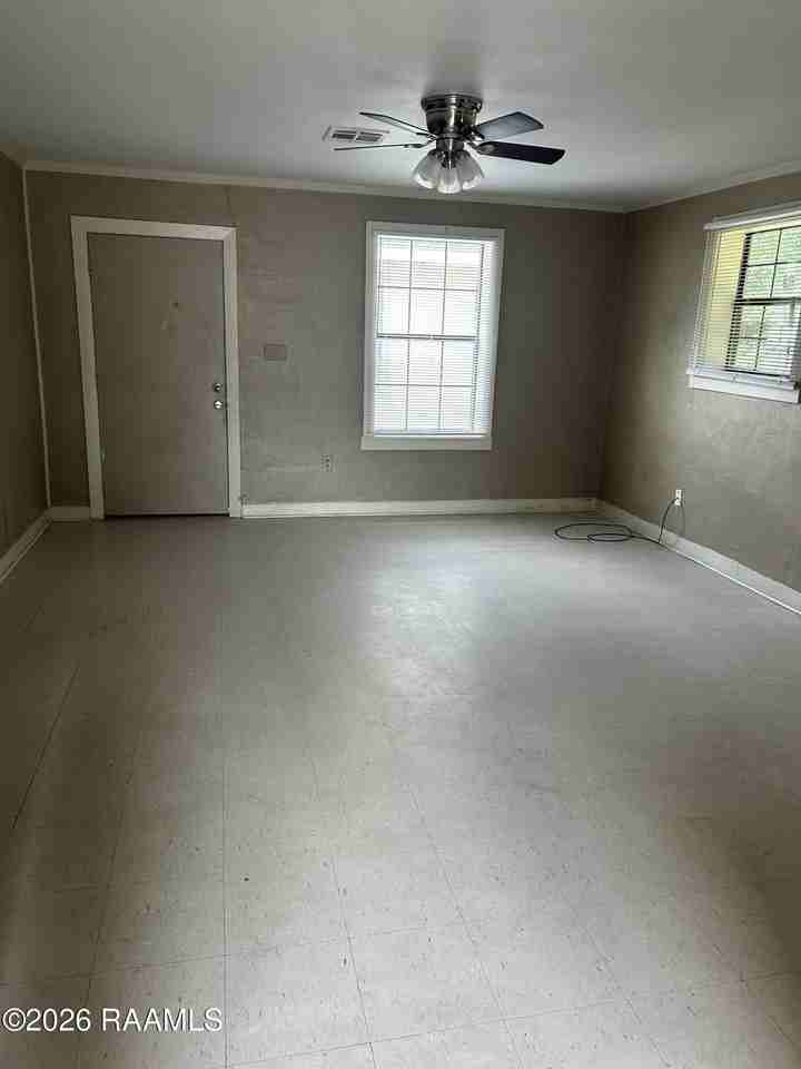240 Sawmill Rd #D - Photo 2 of 6