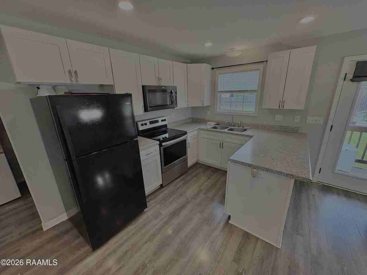 113 Glenfield St - Photo 5 of 12