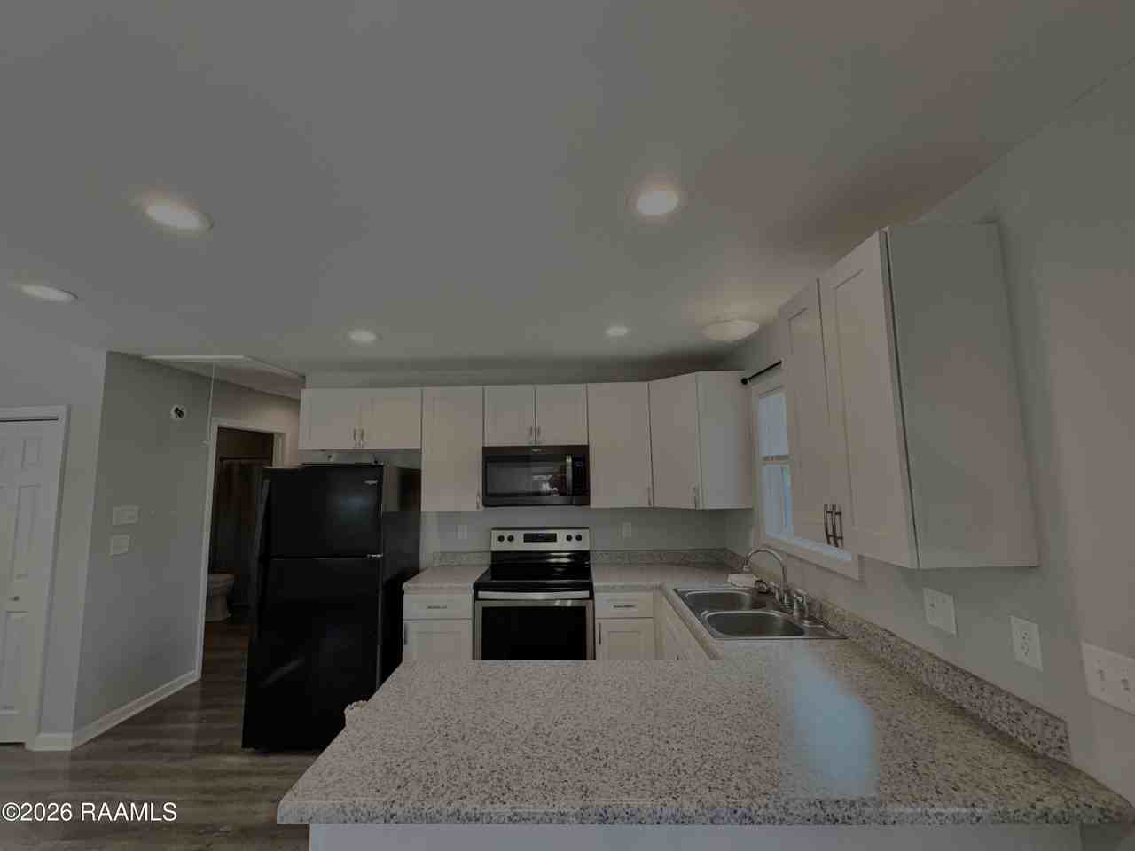 113 Glenfield St - Photo 6 of 12