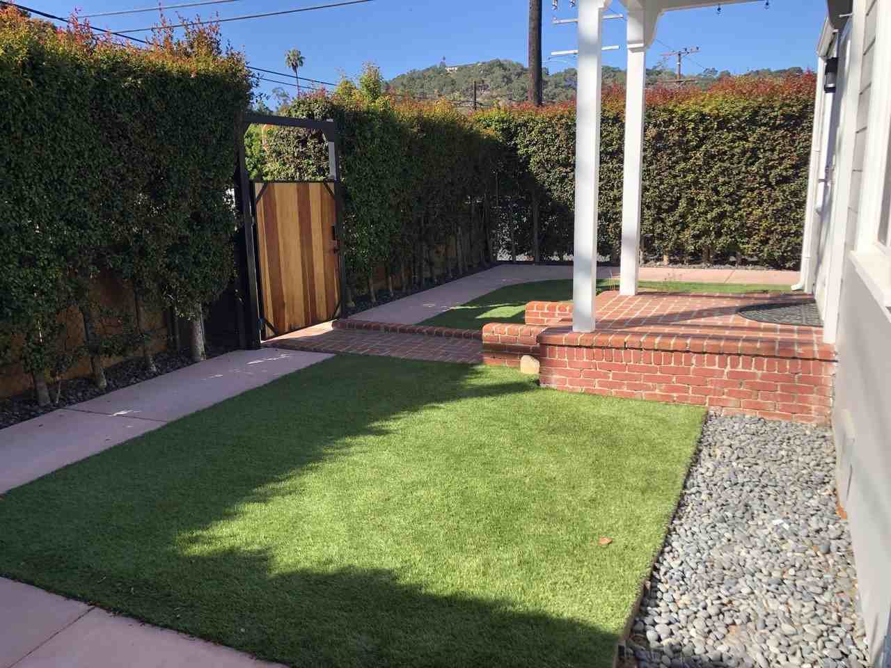 736 W Micheltorena St - Photo 3 of 23