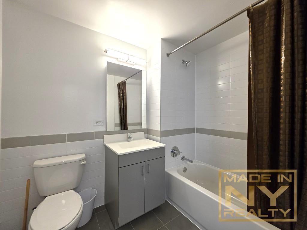 6211 108th St #16J - Photo 7 of 12
