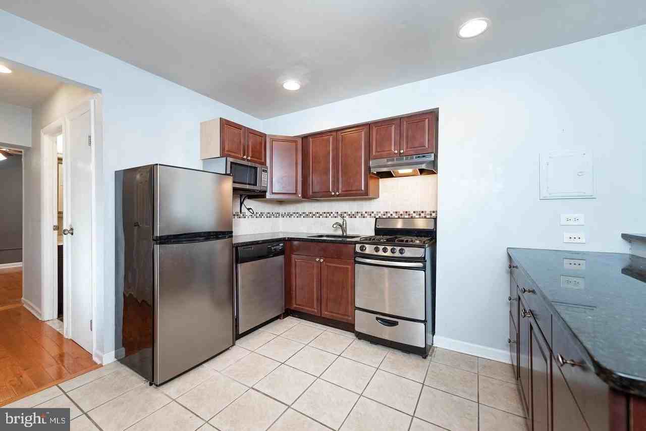 747 S 8th St #1 - Photo 2 of 14