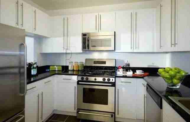 Murray St #2002 - Photo 2 of 4